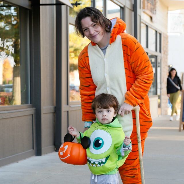 Mark your calendar for our annual trick or treat in the Village on Thursday, October 26th from 5-7pm! 🍬🍭